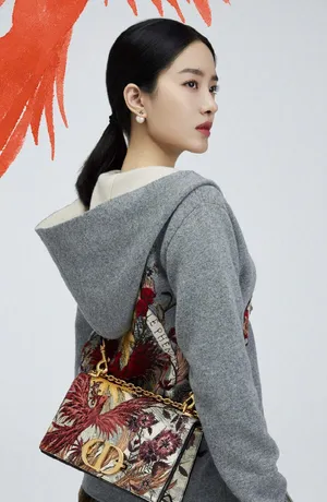 杨采钰优雅温婉写真图片_4