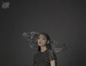 林允时尚杂志封面大片写真图片_2