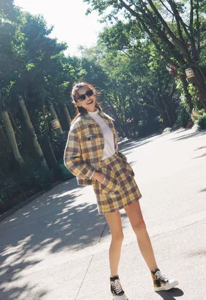 李斯羽随性优雅写真图片_5