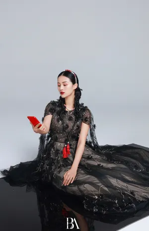 安悦溪时尚俏丽杂志写真大片_2