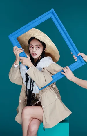 安悦溪时尚俏丽杂志写真大片_6