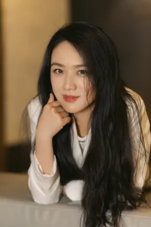 汤唯妩媚动人性感写真图片_3
