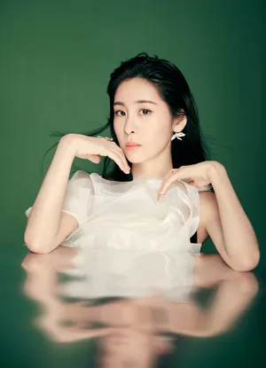 张碧晨优雅动人性感写真图片_3
