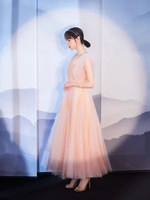 胡冰卿唯美浪漫写真图片_1