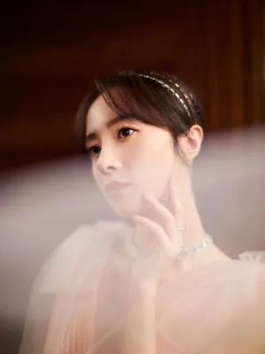胡冰卿唯美浪漫写真图片_2