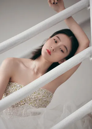 张雪迎抹胸礼服性感写真图片_7