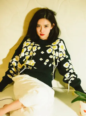 孟子义俏皮少女风写真图片