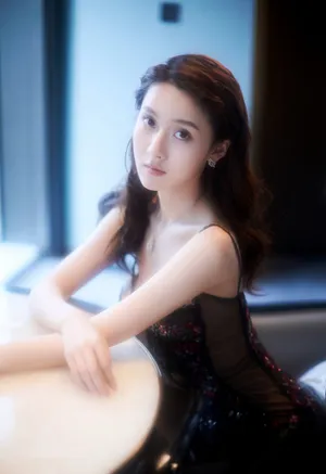 王子璇性感甜酷写真图片_7