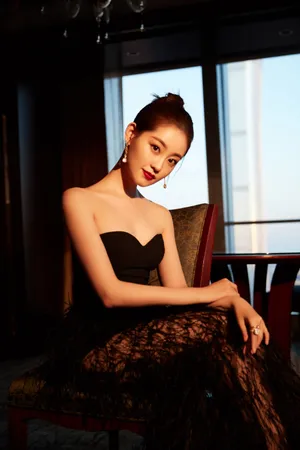 祝绪丹婀娜优雅活动照图片_1