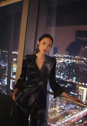 张梓琳魅力性感活动照图片_5