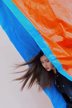 张天爱时尚运动风写真图片_1