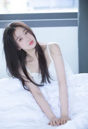 虞书欣甜美生日写真图片_7