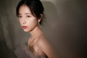 周雨彤薄纱裙唯美灵动写真图片_3