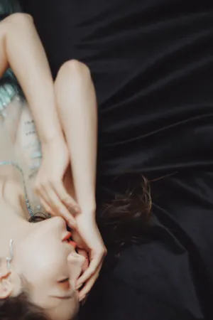迪丽热巴妙曼身姿性感写真图片_10