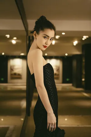 angelababy鱼尾裙性感写真图片_3
