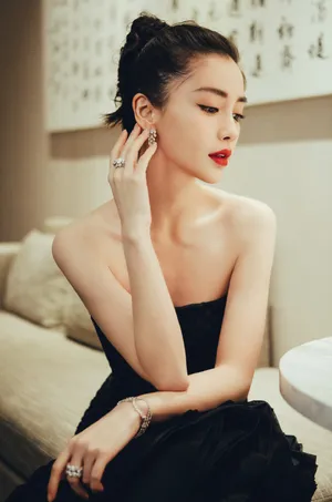 angelababy鱼尾裙性感写真图片_12