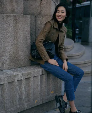 刘雯随性秋冬街拍大片写真图片