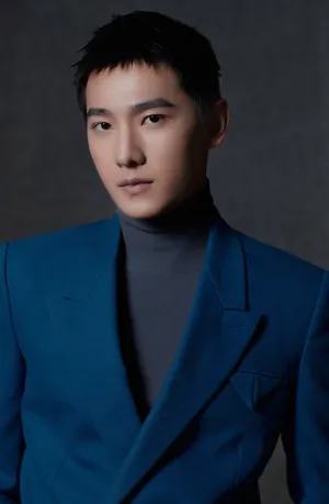杨洋蓝色西装超帅写真图片_3