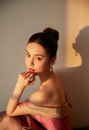韩丹桐霞光渐变裙气质写真图片_4