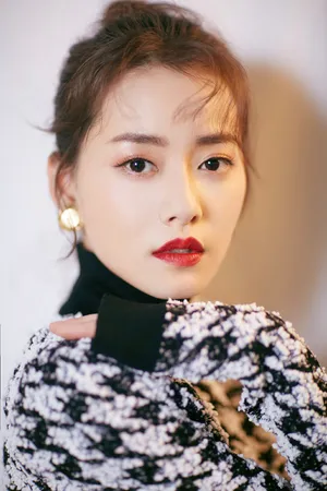 柴碧云知性优雅写真图片