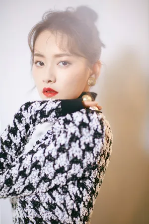 柴碧云知性优雅写真图片_2