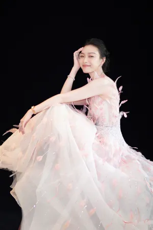 倪妮粉色系仙女范写真图片_7