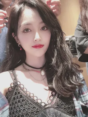 吴宣仪黑色系妩媚性感写真图片_2