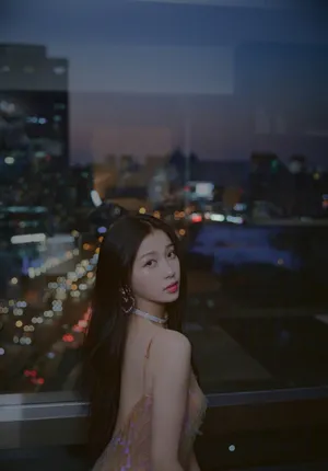 虞书欣优雅靓丽写真图片_7