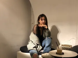 余玥慵懒甜美生活照图片_2