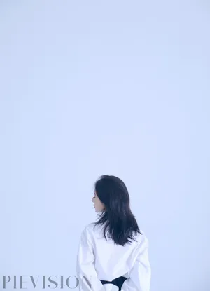 熊乃瑾清秀甜美写真图片_3