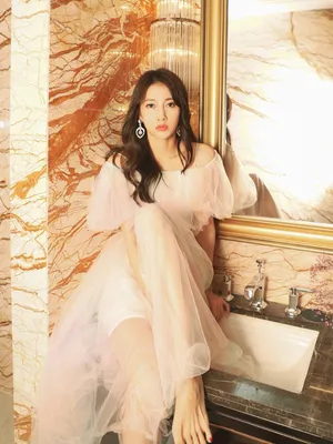 弦子粉色蕾丝礼服性感写真_2