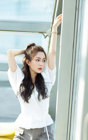 汤敏清新甜美写真图片