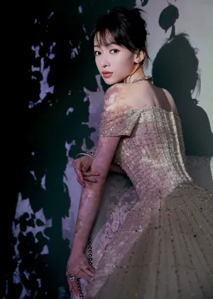 吴谨言唯美浪漫写真图片