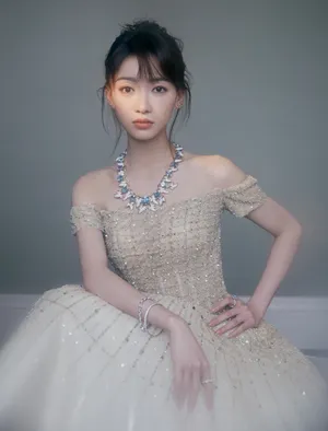 吴谨言唯美浪漫写真图片_5