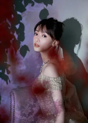 吴谨言唯美浪漫写真图片_6