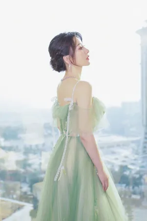 柳岩仙气纱裙写真图片_5