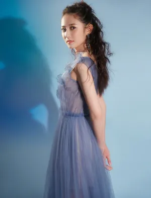 陈钰琪深V纱裙优雅写真图片_3
