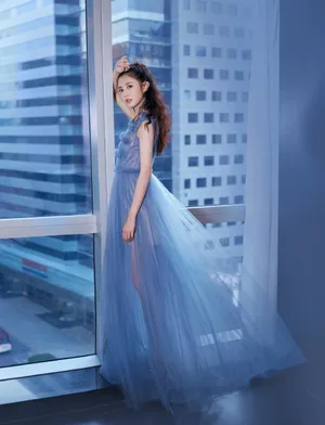 陈钰琪深V纱裙优雅写真图片_6