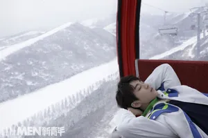 王俊凯冬日静谧写真图片_6