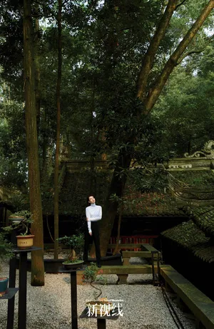 戚薇休闲时尚杂志写真图片_3
