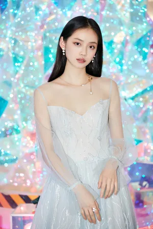 孙伊涵薄纱裙性感写真图片_2