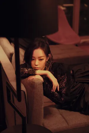 张靓颖唯美浪漫写真图片_3