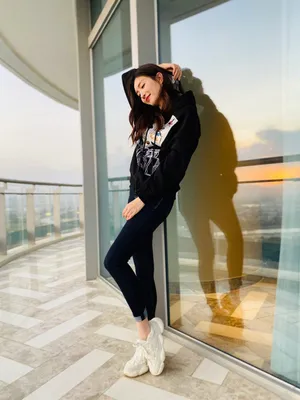 江疏影舒适休闲写真图片