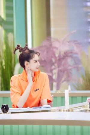 戚薇圣诞麋鹿妆写真图片_5