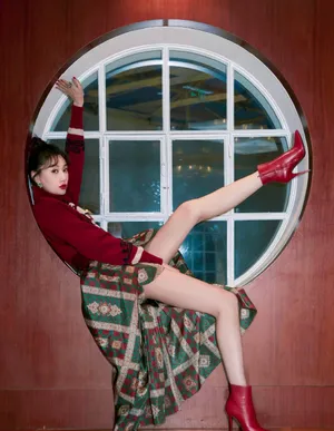 李斯羽性感甜酷写真图片_2