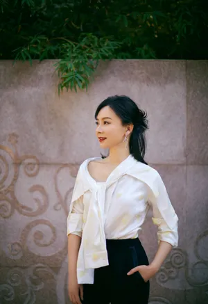 陈数知性优雅魅力写真图片_2
