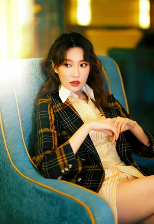 李斯羽百变造型优雅写真图片_1