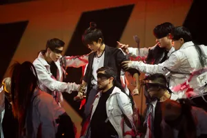 易烊千玺2019玊尔演唱会高清图片_4