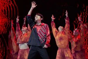 易烊千玺2019玊尔演唱会高清图片_9
