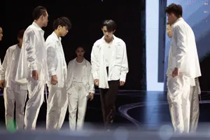 易烊千玺2019玊尔演唱会高清图片_11